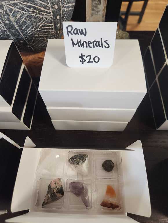 Gift Box: Raw Minerals