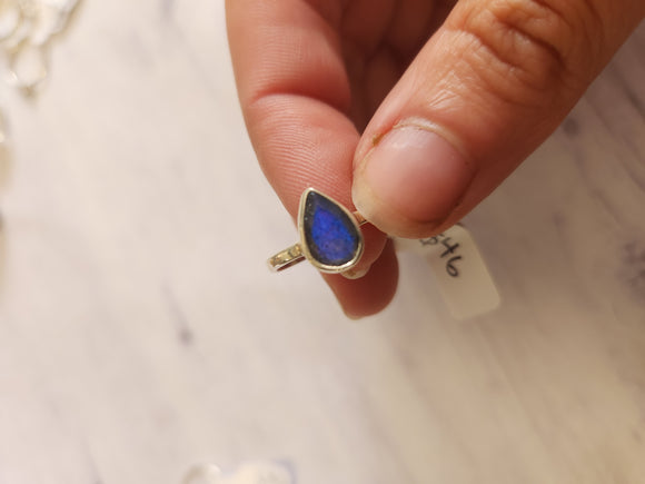 Labradorite Ring (Size 7)