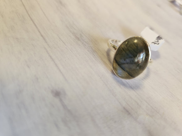 Labradorite Ring (Size 11)