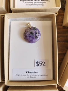 Chariote Pendant
