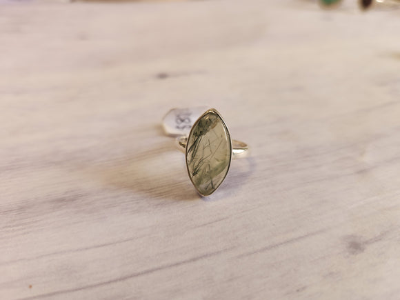 Prehnite Ring (Size 7)